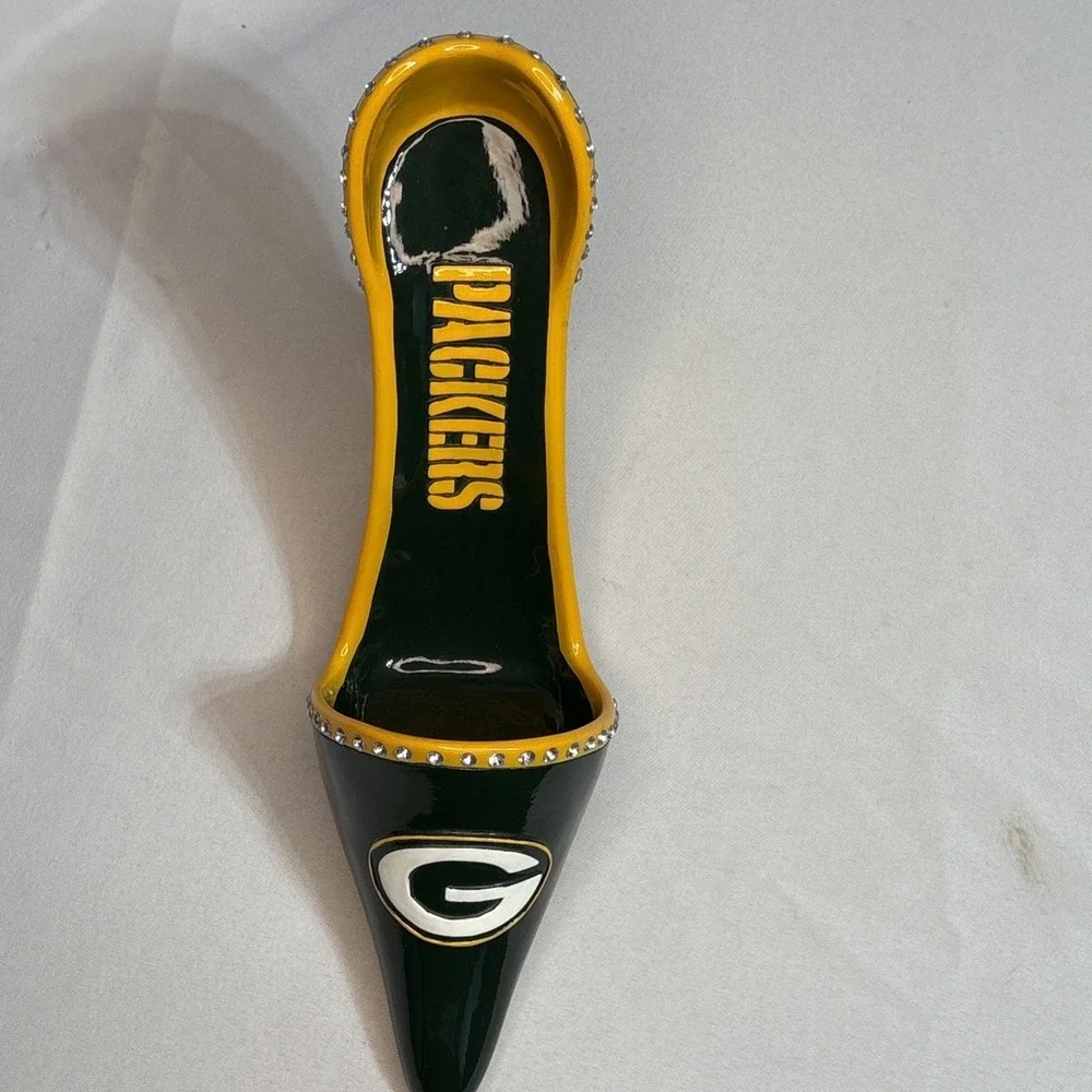 Green Bay Packers Wine Bottle Holder High Heel Shoe NFL Decor Evergreen Enterpri